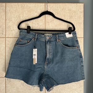Topshop High-Waisted, Wide Leg Blue Denim Shorts with Frayed Hem